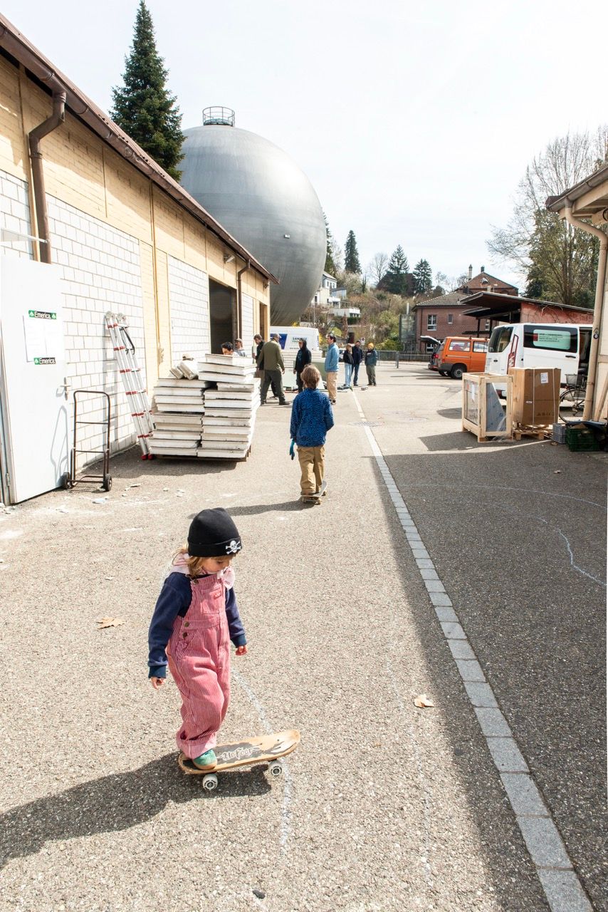 Kinder Werkeln